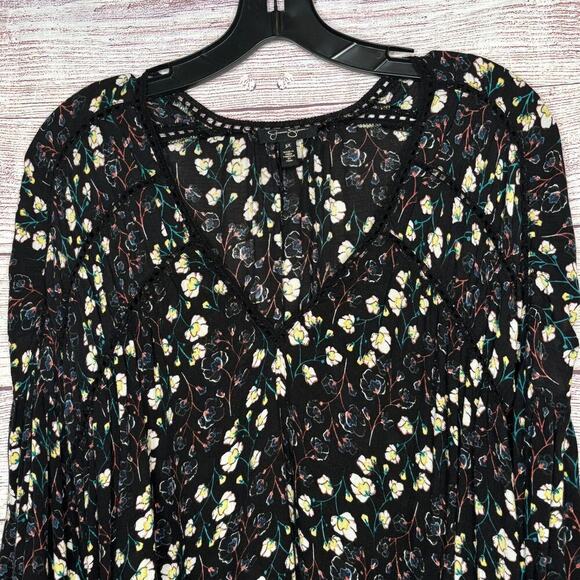 Jessica Simpson Floral Crinkle Fabric Crochet Lace Long Sleeve Top Size 3XL Plus - Picture 16 of 16